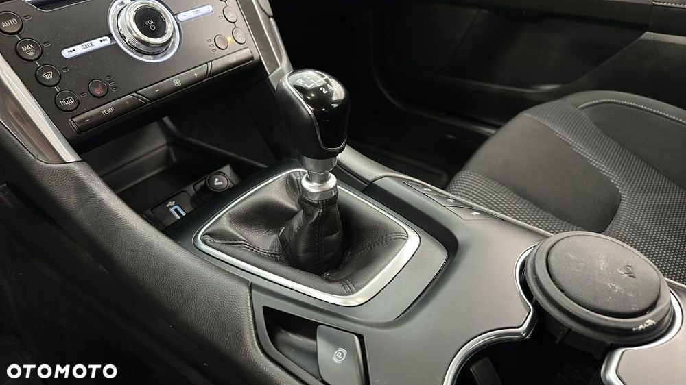 Ford Mondeo - 19