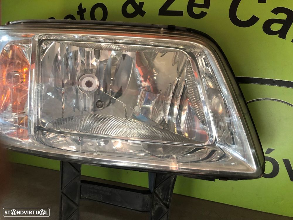 VW TRANSPORTER V T5 FAROL DIREITO - FF396 - 4