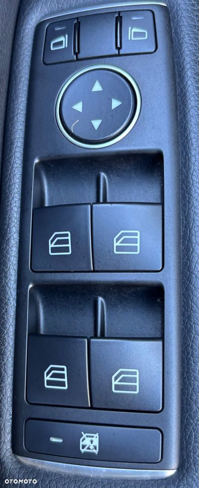 Mercedes-Benz Klasa E 250 - 17