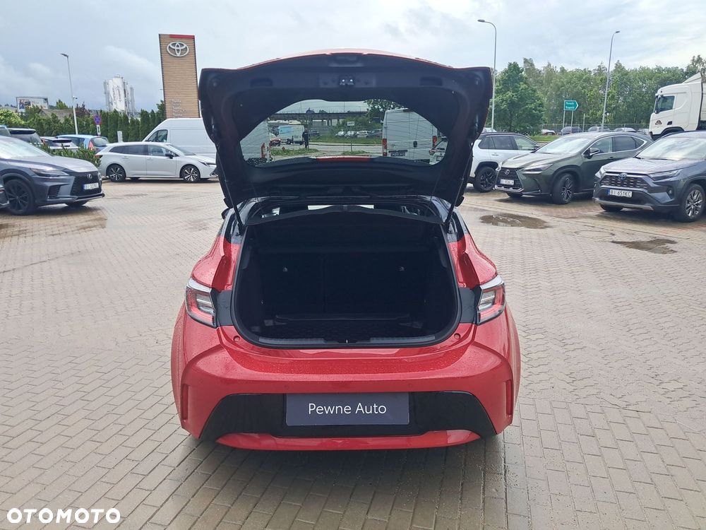Toyota Corolla 1.8 Hybrid Selection - 12