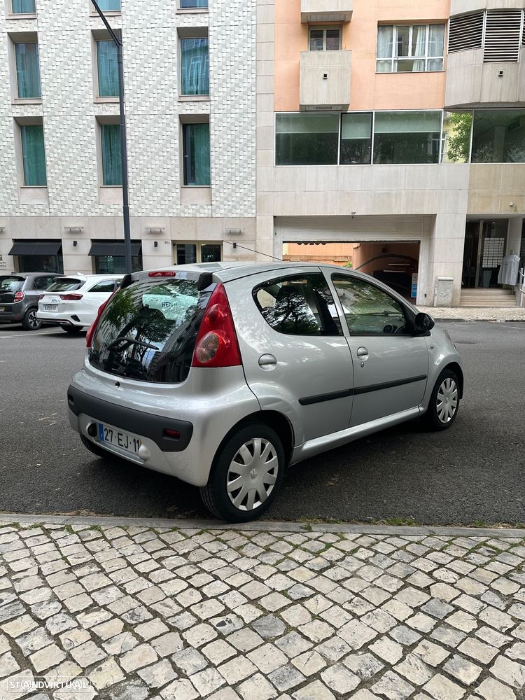 Peugeot 107 1.0 Urban - 8