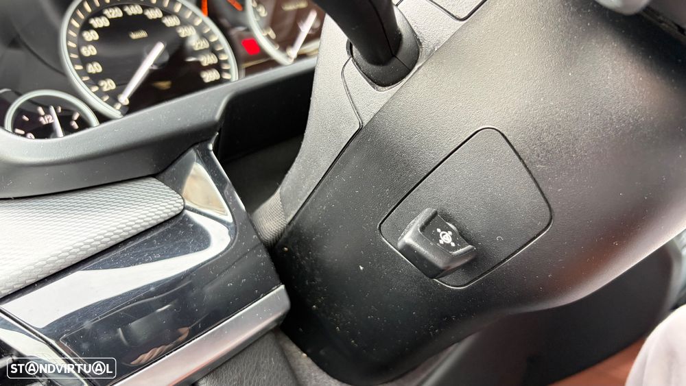 BMW X5 40e xDrive Pack M - 33