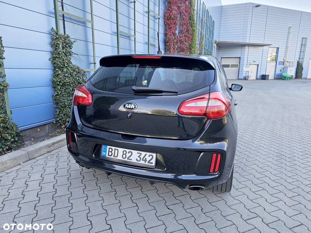 Kia Ceed 1.6 T-GDI GT - 16