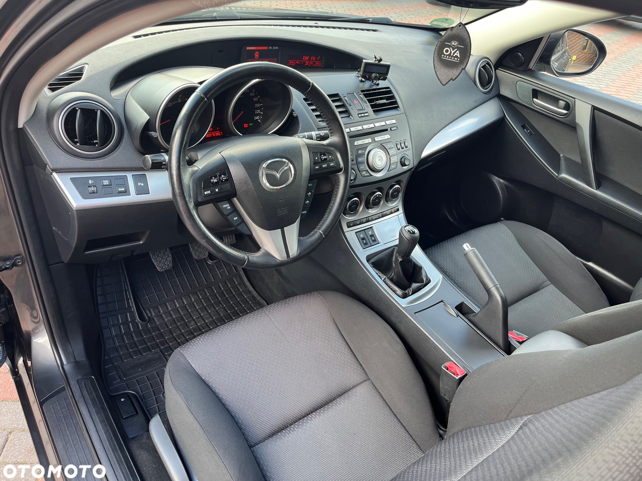 Mazda 3 1.6 Sport Active - 19