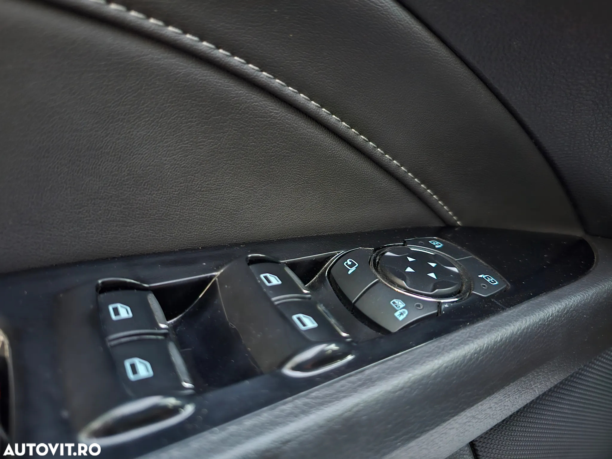 Ford Mondeo - 13