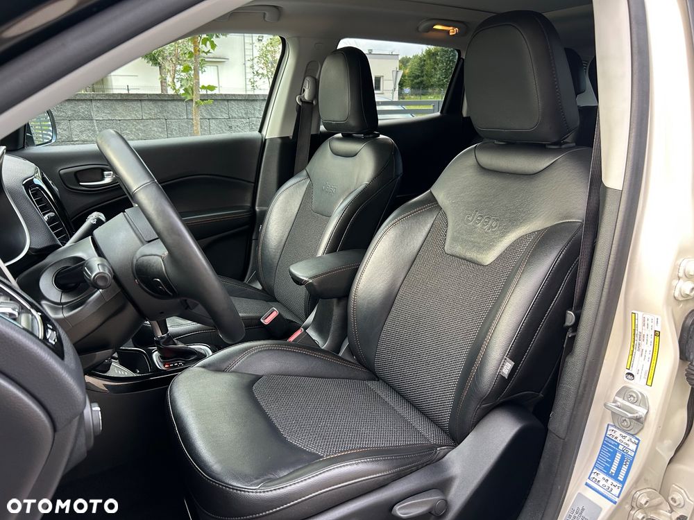 Jeep Compass 2.0 MJD Limited 4WD S&S - 26