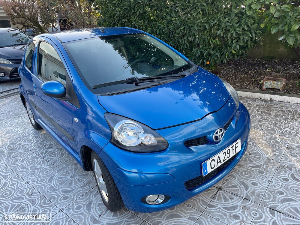 Toyota Aygo Blue - 2