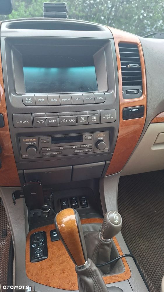 Lexus GX - 20