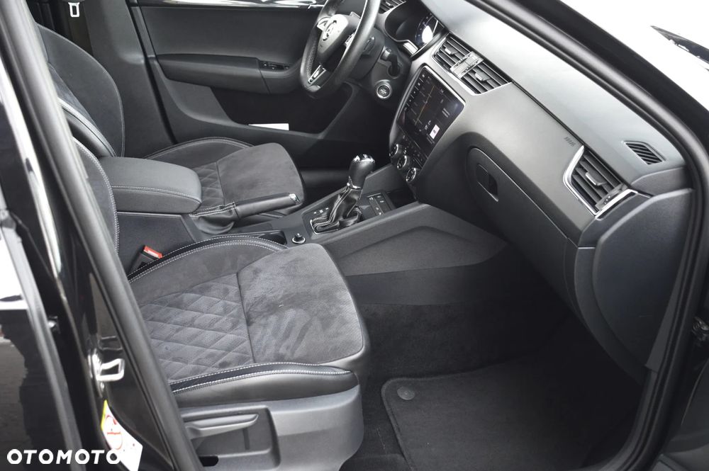 Skoda Octavia 2.0 TDI (Green tec) 4x4 DSG RS - 25