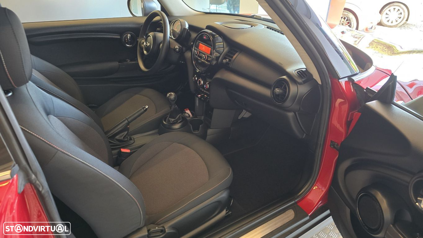 MINI 3 Portas One - 42