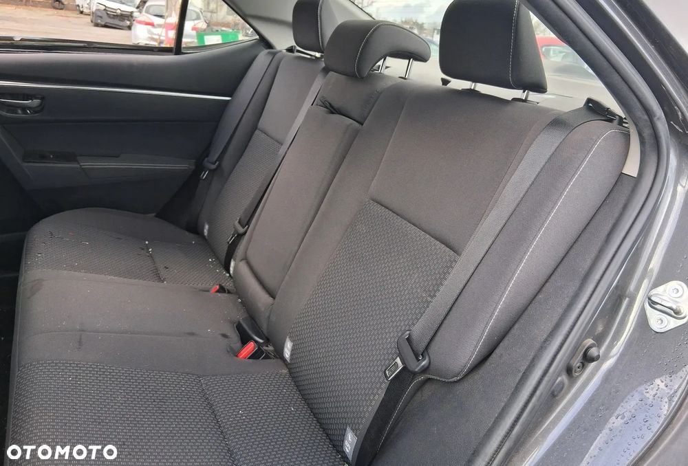 Toyota Corolla 1.6 Comfort - 10