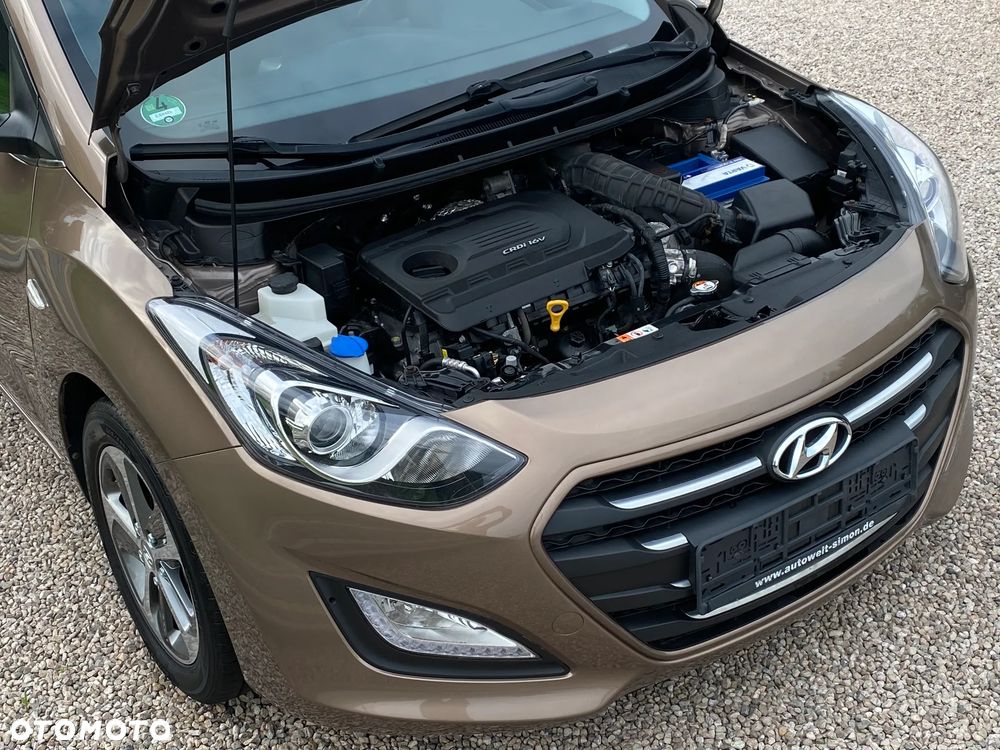 Hyundai i30 i30cw 1.6 CRDi Trend - 4