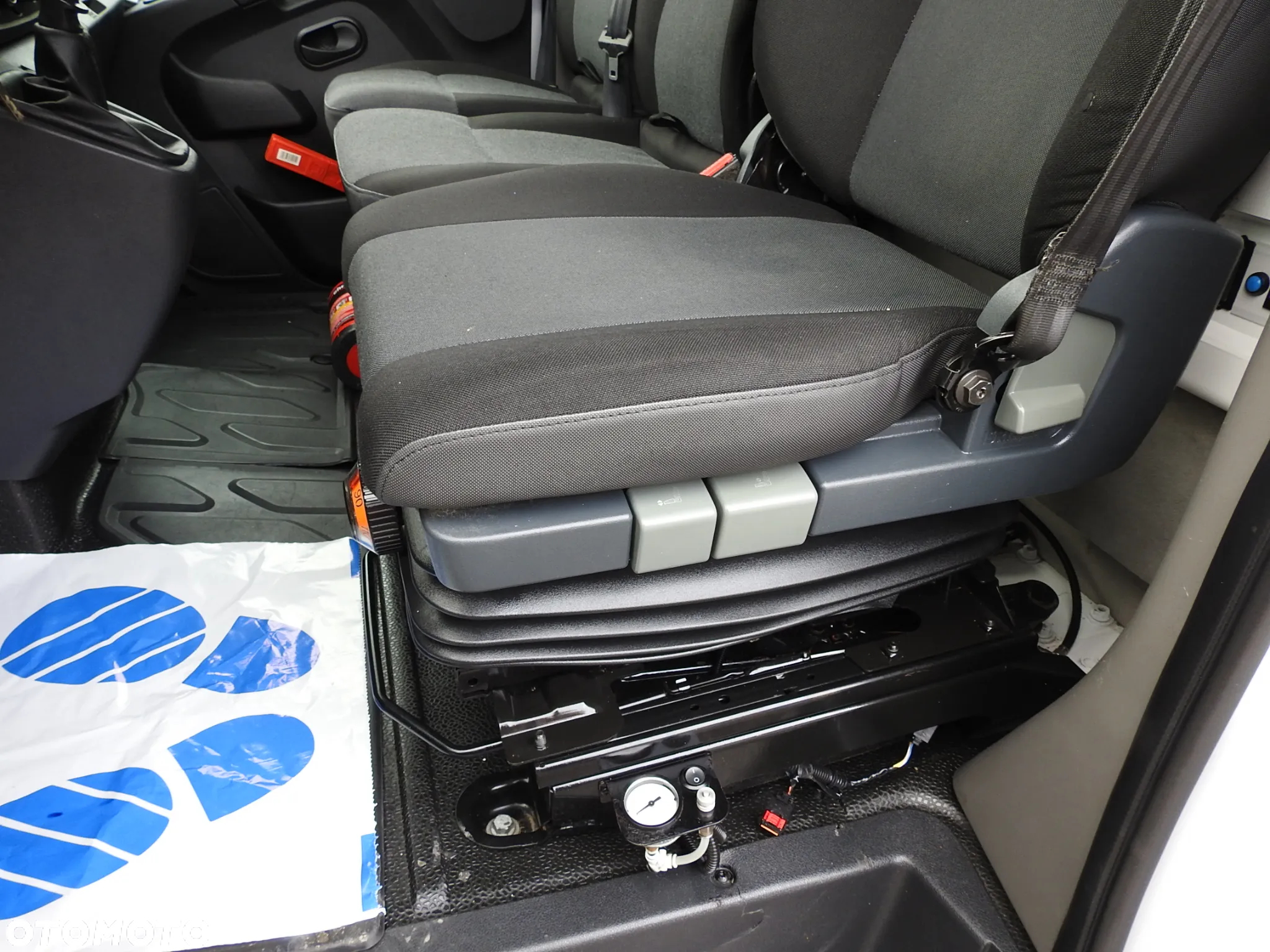 Renault MASTER PLANDEKA 10 PALET WEBASTO TEMPOMAT KLIMATYZACJA LEDY PNEUMATYKA 165KM [ 537250 ] - 31
