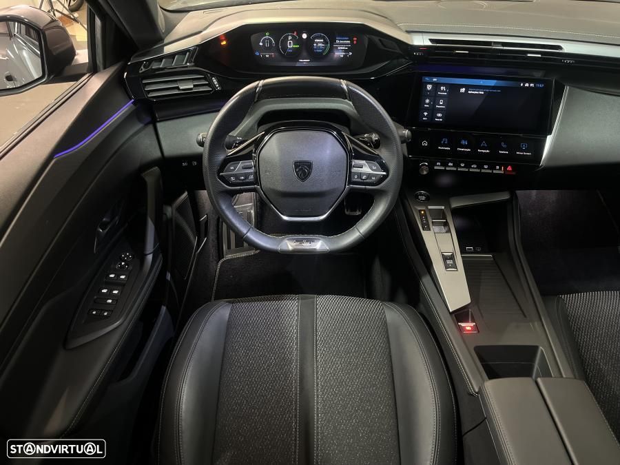 Peugeot 308 1.6 Hybrid GT e-EAT8 - 24