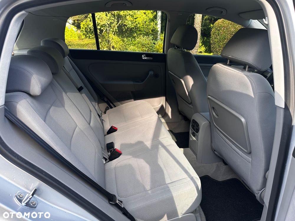 Volkswagen Golf Plus 1.6 FSI Comfortline - 8