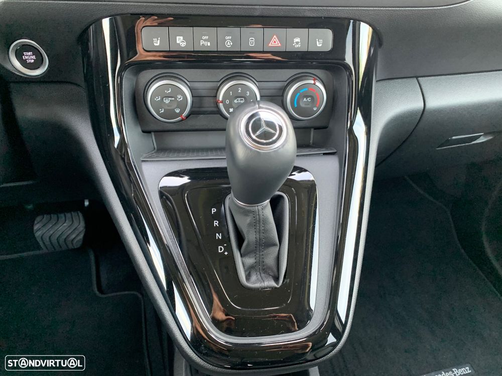 Mercedes-Benz T 180 d Auto Progressive - 9