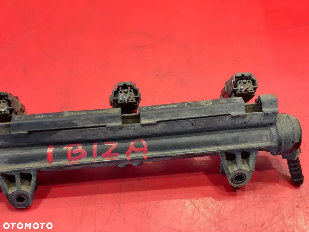 LISTWA WTRYSKOWA SEAT IBIZA 03E971824 - 3