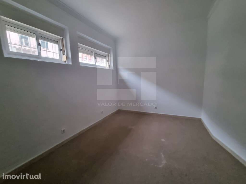 APARTAMENTO T2 - CALÇADA DOS MESTRES - Grande imagem: 4/26