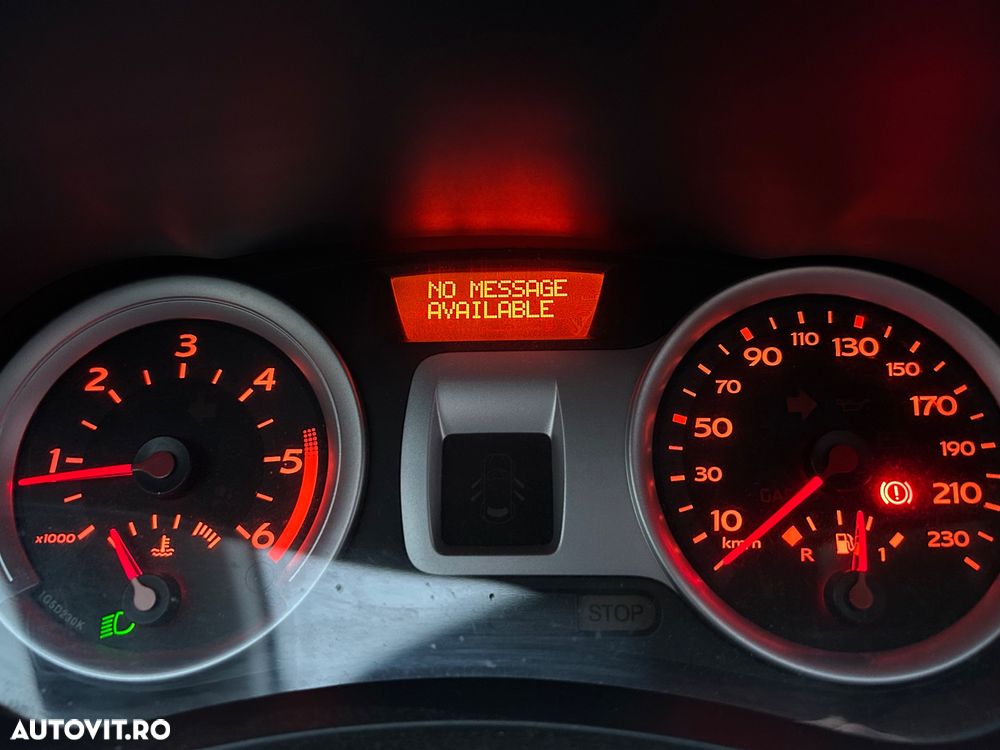 Renault Clio 1.5dCi Authentique - 7