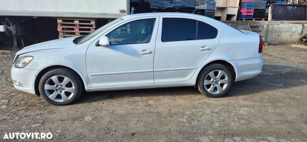 Piese de Skoda Octavia 2 facelift 2012 hatchback - 4