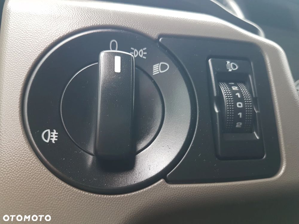 MAN TGL 12.220 HAKOWIEC SKIBICKI 4x2 KLIMA HAKOWIEC DO KONTENERÓW MANUAL 12T POD KONTENERY - 18