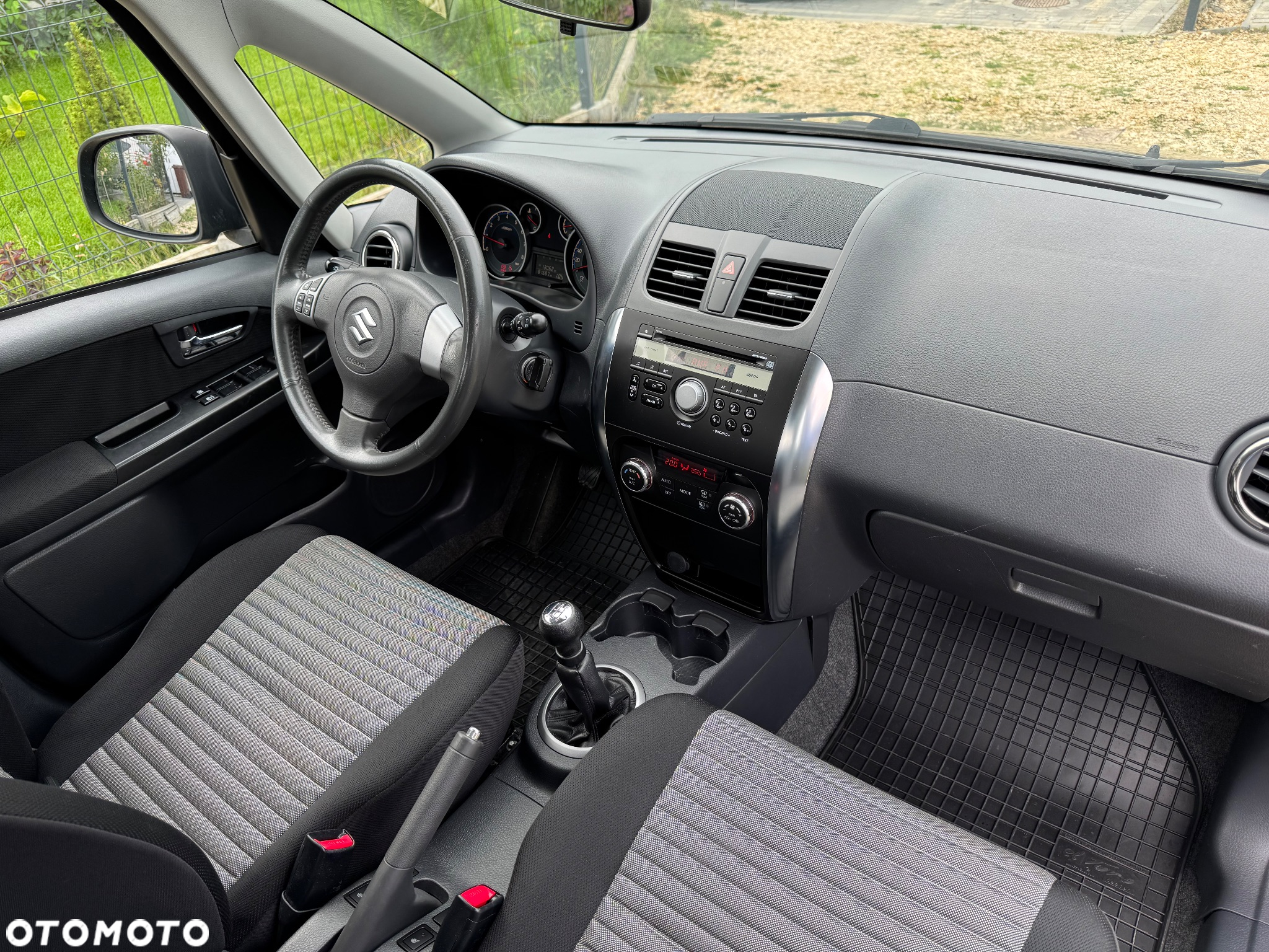 Suzuki SX4 1.6 Comfort Plus - 21