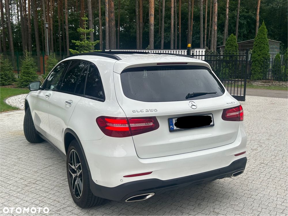 Mercedes-Benz GLC - 7