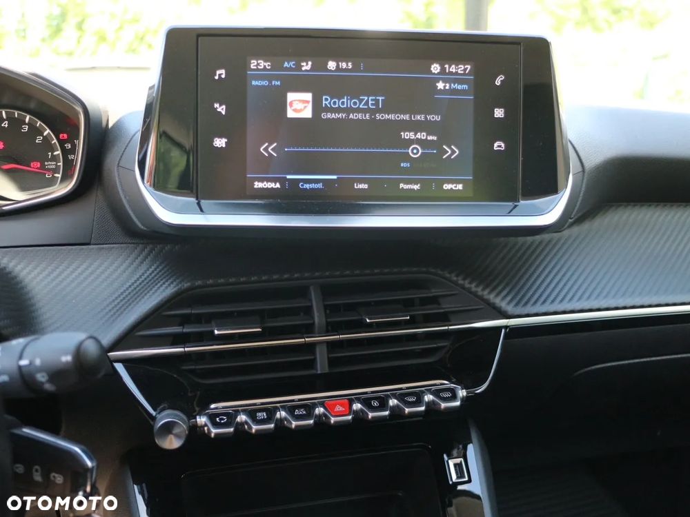 Peugeot 208 - 9