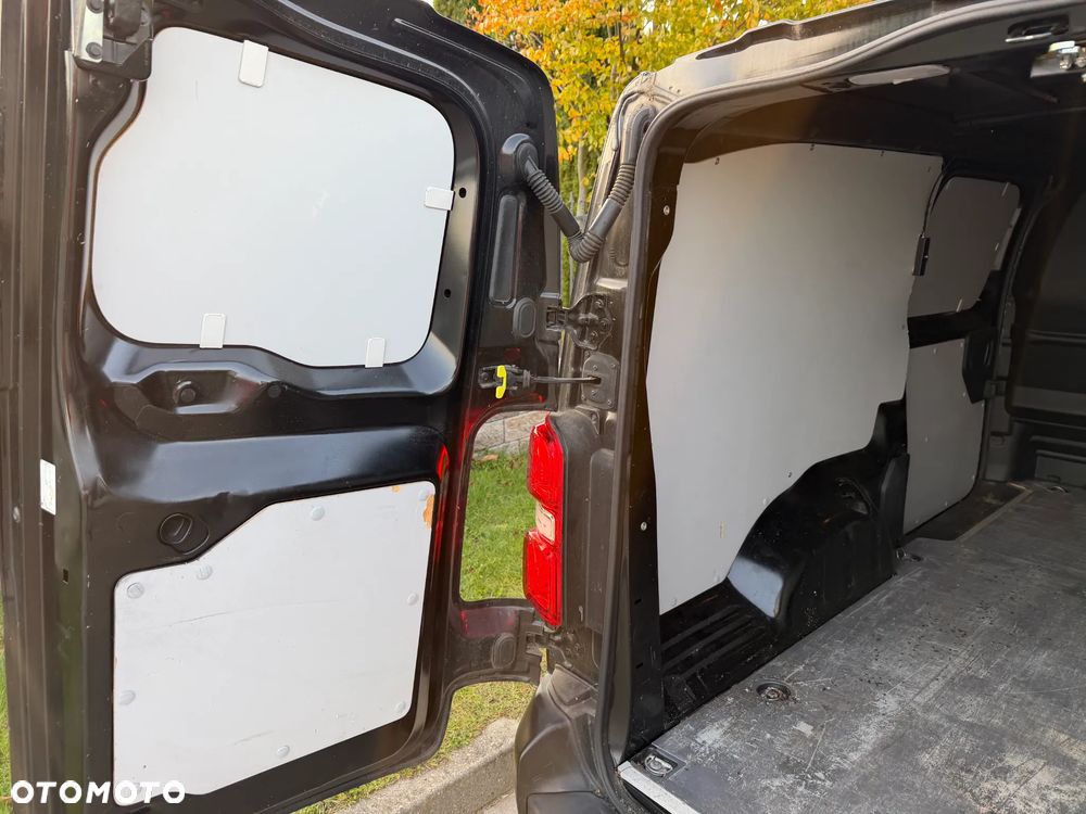 Opel VIVARO DŁUGI LONG - 21