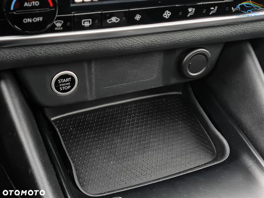 Nissan Qashqai 1.3 DIG-T N-Connecta DCT - 36