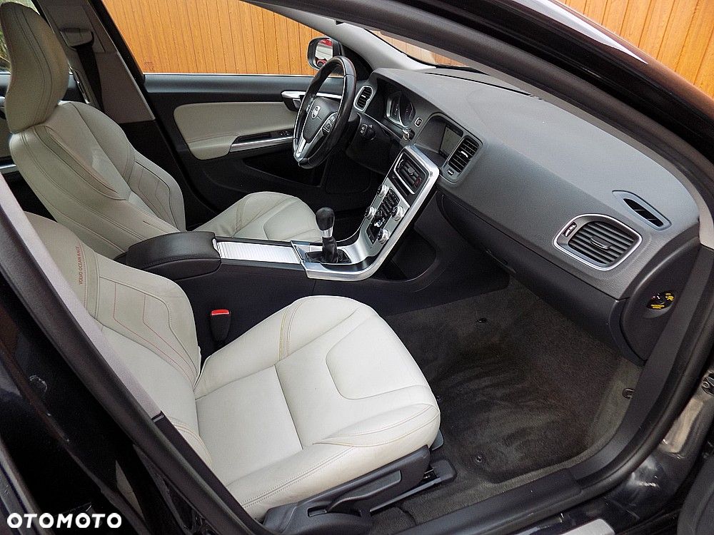 Volvo V60 D3 Ocean Race - 8