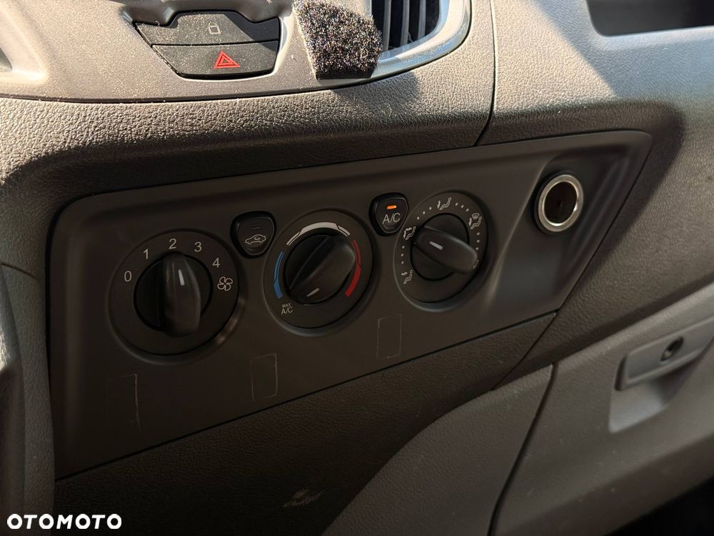 Ford Transit Custom - 11