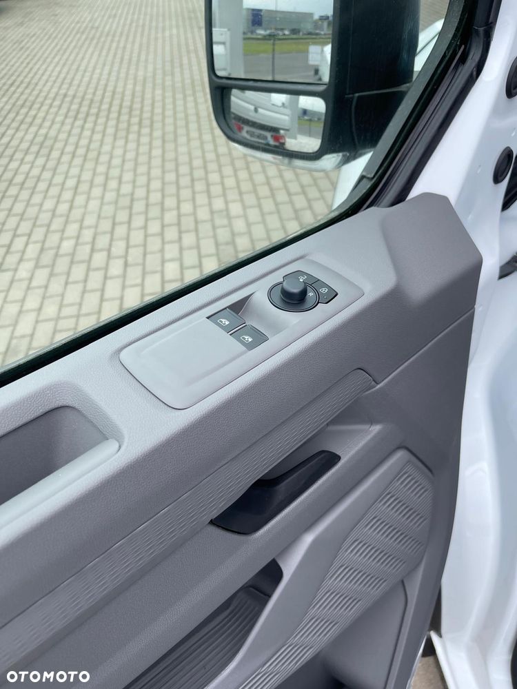 Volkswagen Transporter - 17