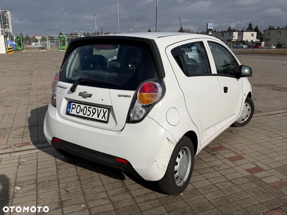 Chevrolet Spark 1.0 Base - 3