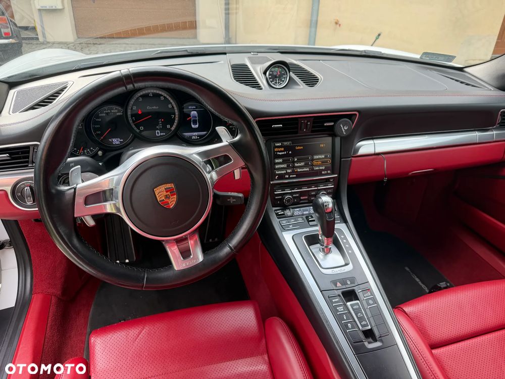 Porsche 911 Turbo - 15