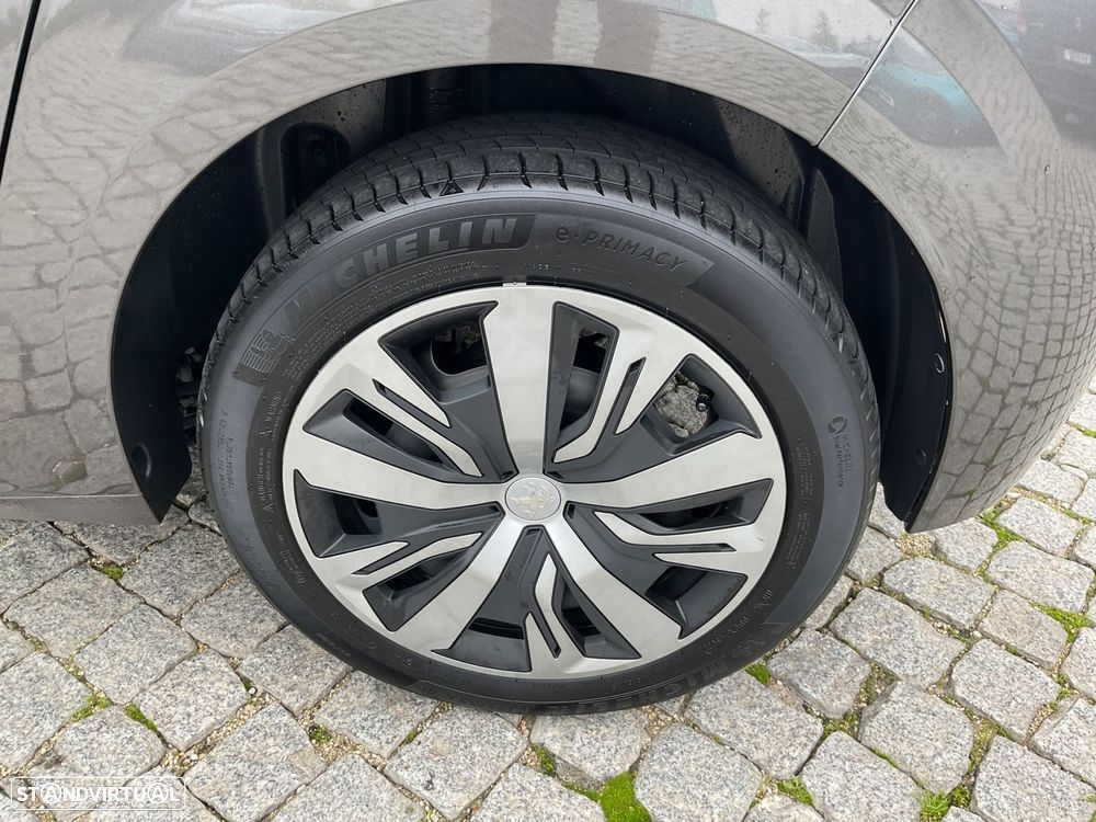 Peugeot 208 1.2 PureTech Active Pack - 14