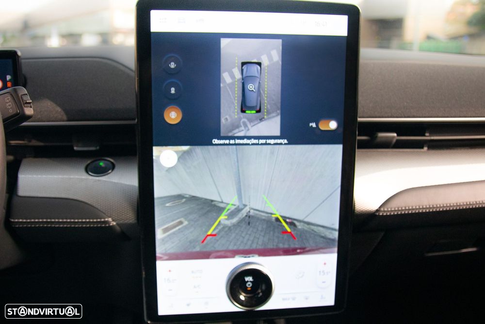 Ford Mustang Mach-E 75.7 kWh Premium AWD - 36