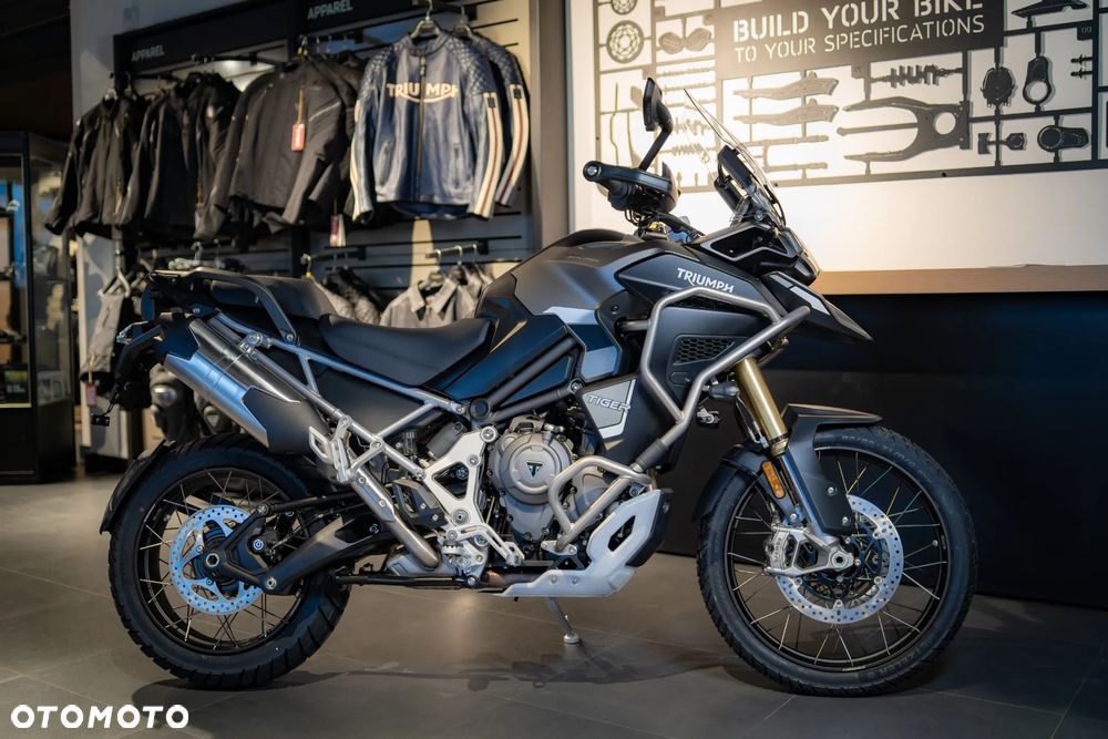 Triumph Tiger - 8