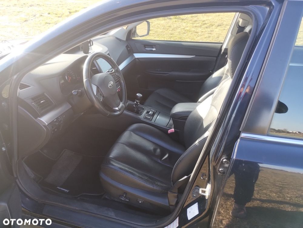 Subaru Outback - 6