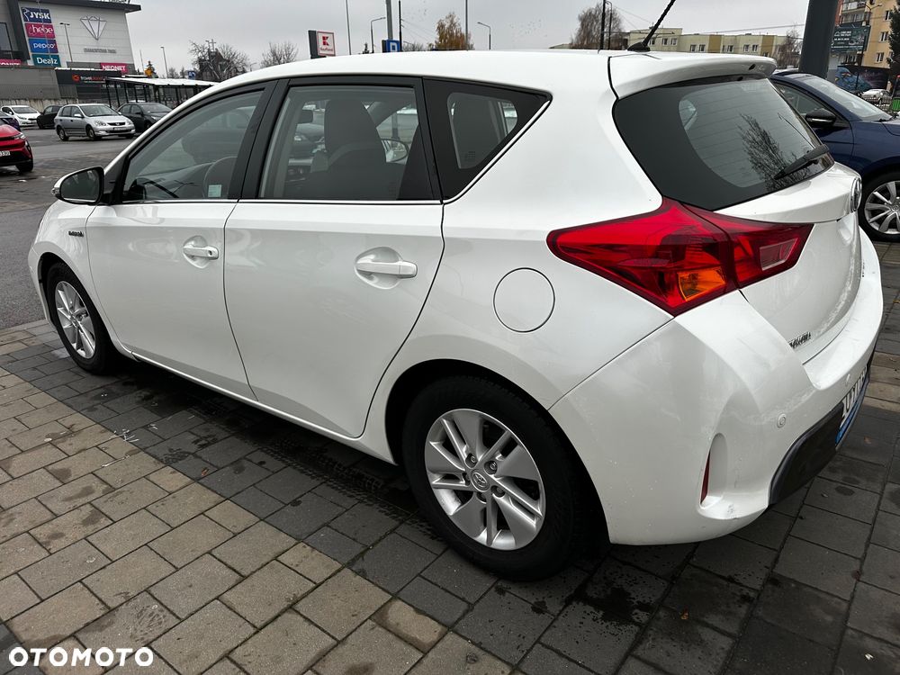 Toyota Auris - 13