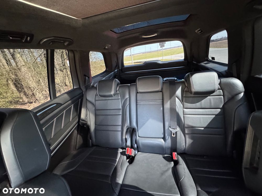 Mercedes-Benz GL - 22