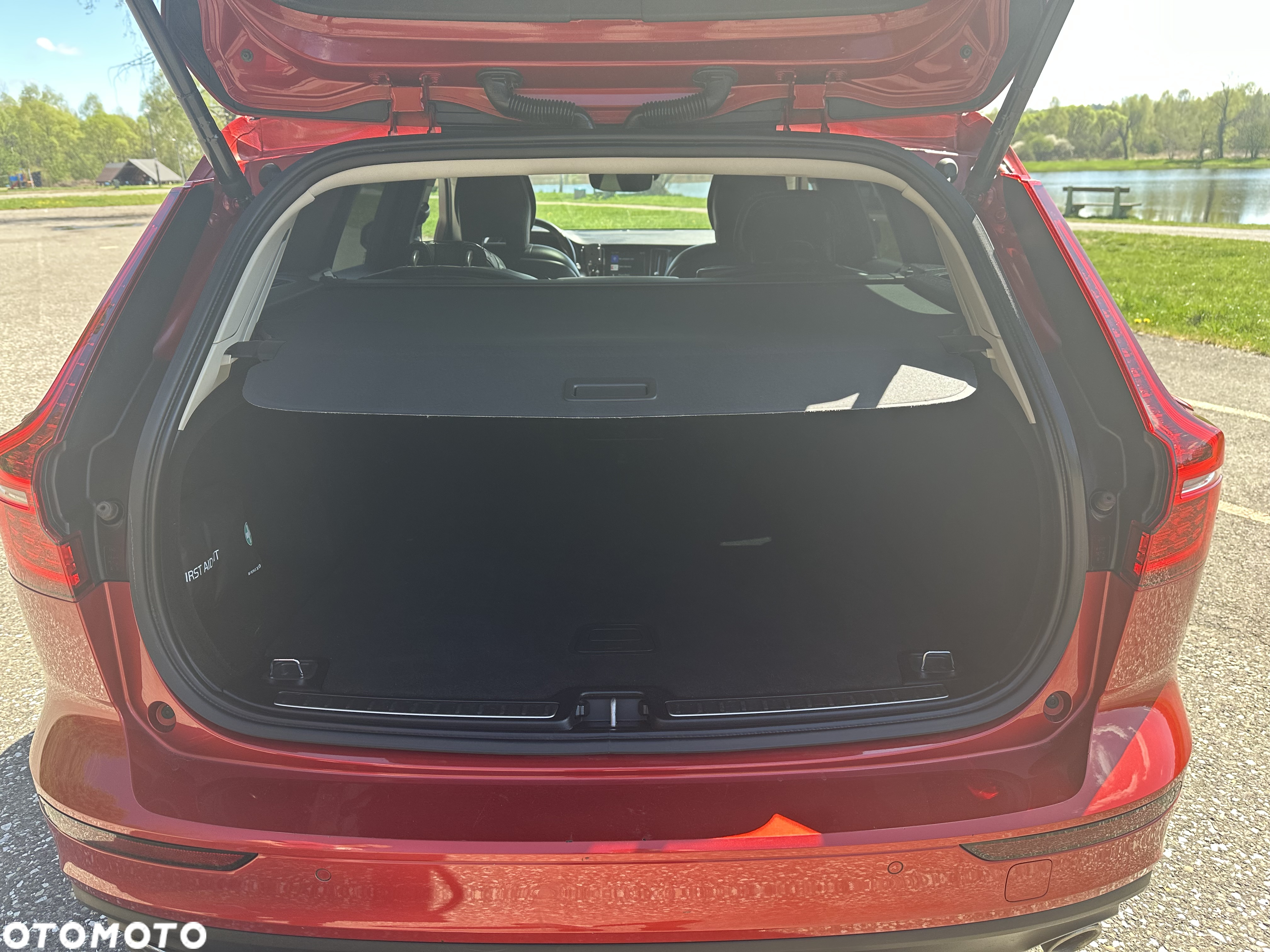 Volvo V60 D4 Momentum - 9