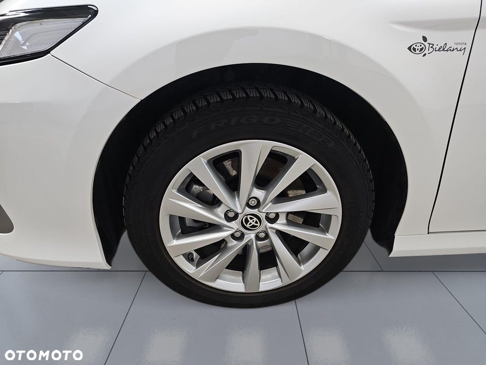 Toyota Camry 2.5 Hybrid Comfort CVT - 35