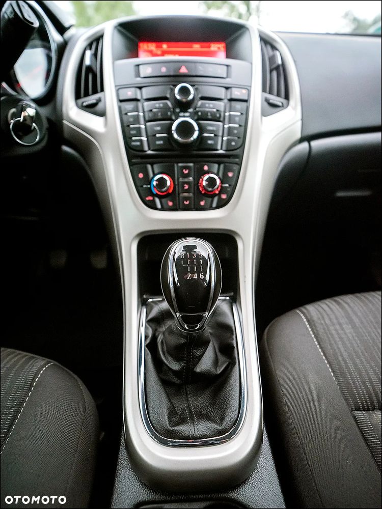 Opel Astra - 25