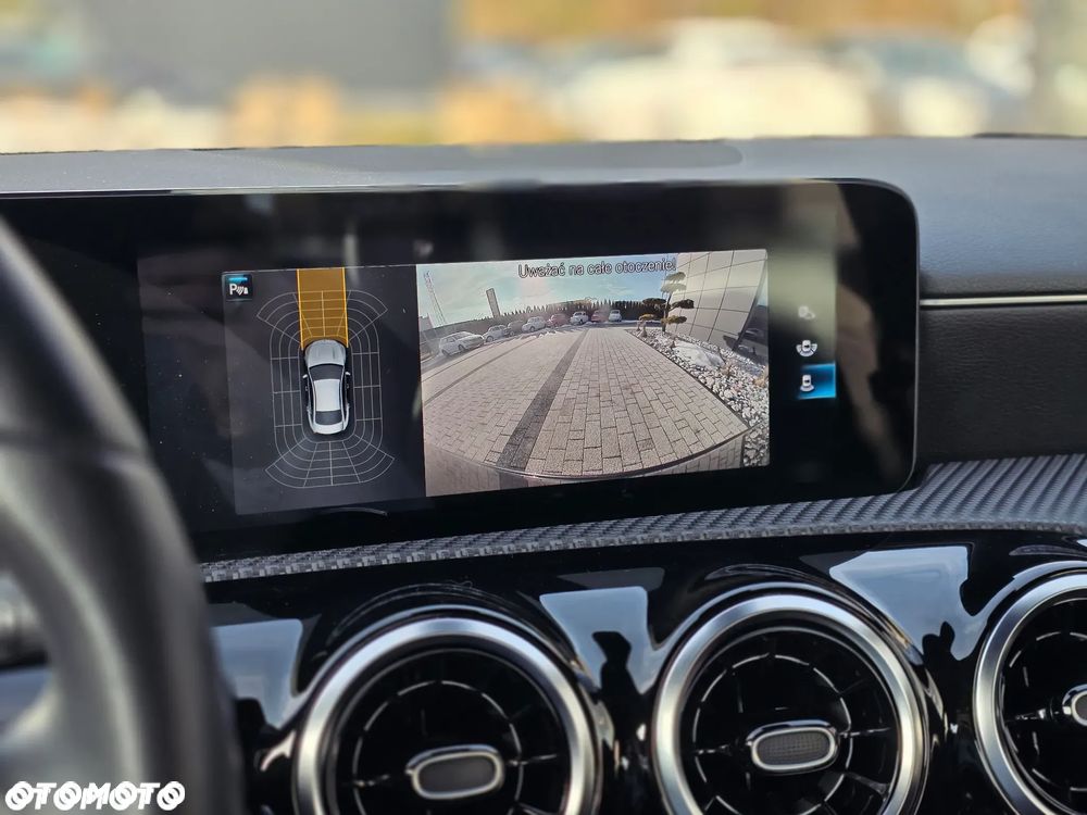 Mercedes-Benz CLA 180 d Progressive 8G-DCT - 22