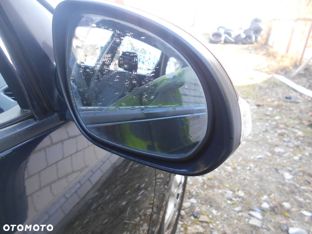 HYUNDAI I30 1.6 CRDI D4FB 128 KM 8U714691 CW KOMBI KOD LAKIERU 9F SILNIK SKRZYNIA  BIEGOW MASKA TURBO DZWI WTRYSKI ZDERZAK LAMPY ZAWIESZENIE ZBIORNIK BAK WSPOMAGANIE ELEKTRYCZNE LUSTERKA - 28