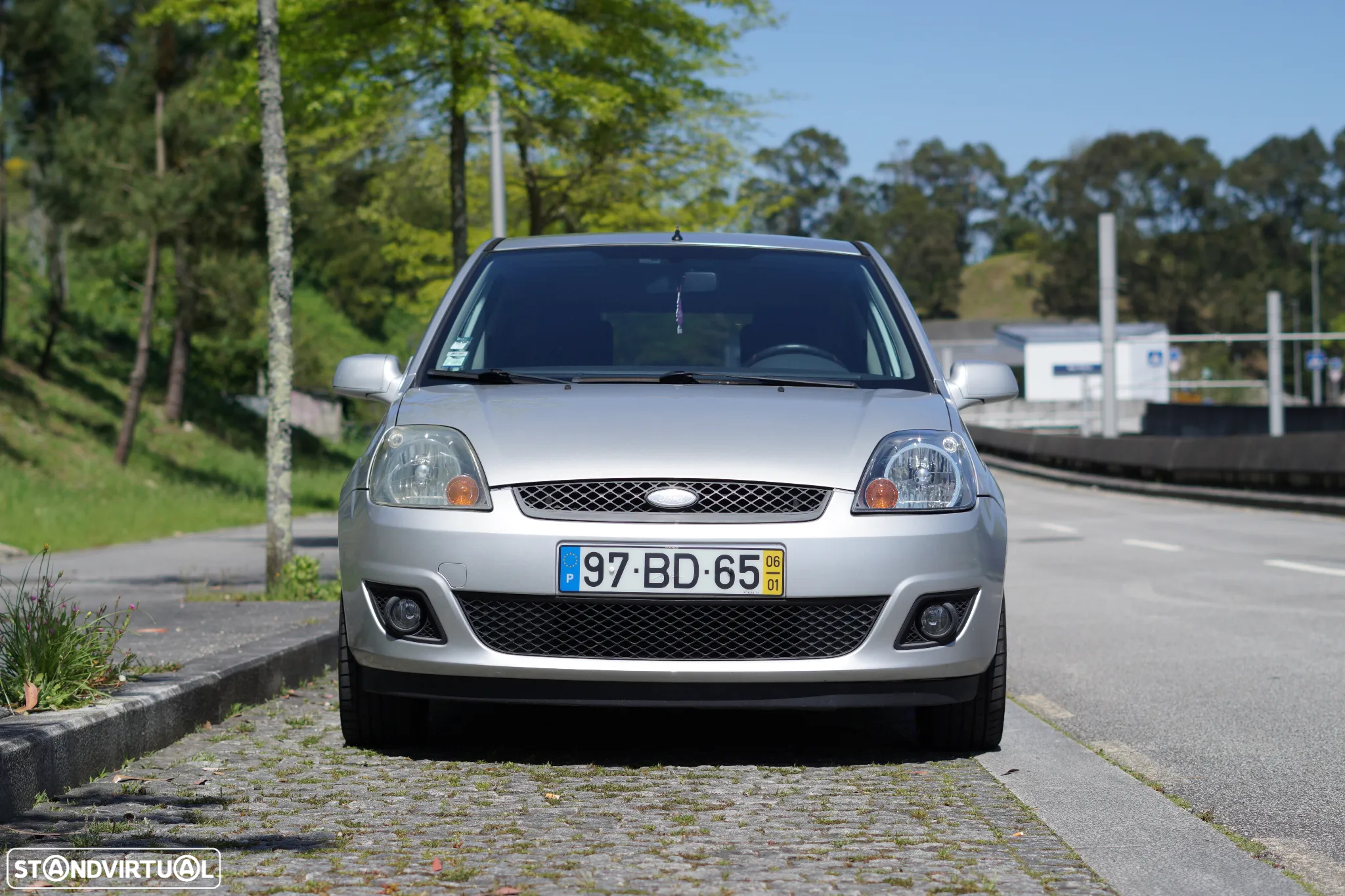 Ford Fiesta - 2