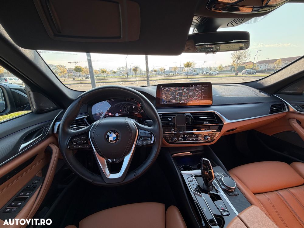 BMW Seria 5 520d Aut. - 9