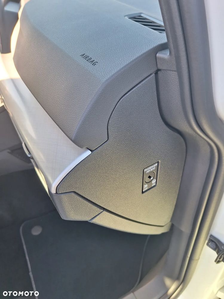 Volkswagen Golf VIII 2.0 TDI Life - 14