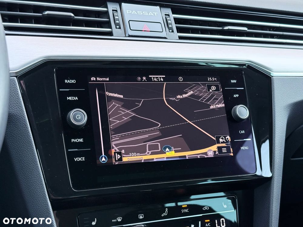 Volkswagen Passat Variant 2.0 TDI EVO Elegance DSG - 36
